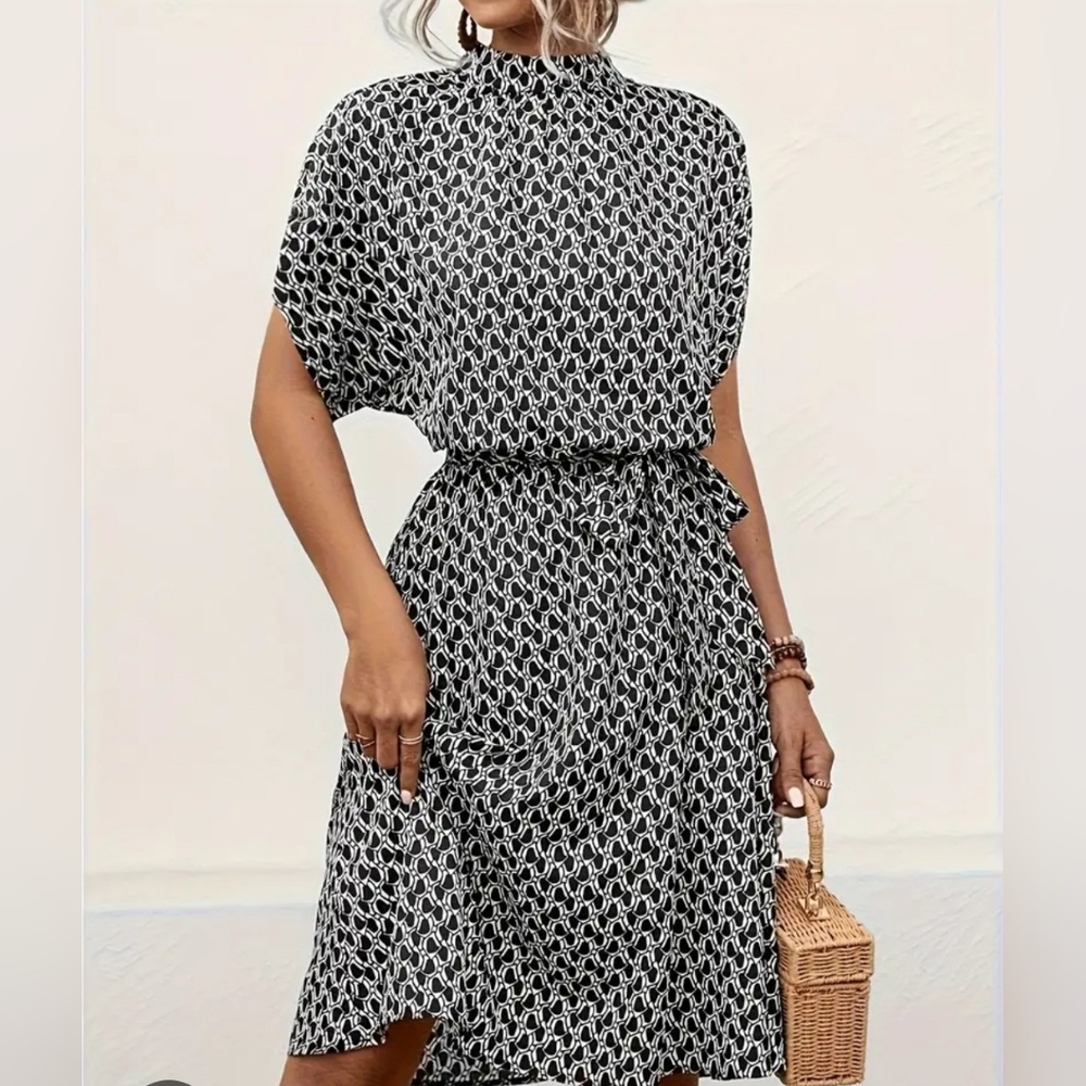 SHEIN Black and White Mini Dress with Flutter Sleeves